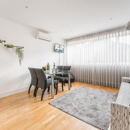 Guestready - Bright Home In The Heart Of Porto Luaran gambar