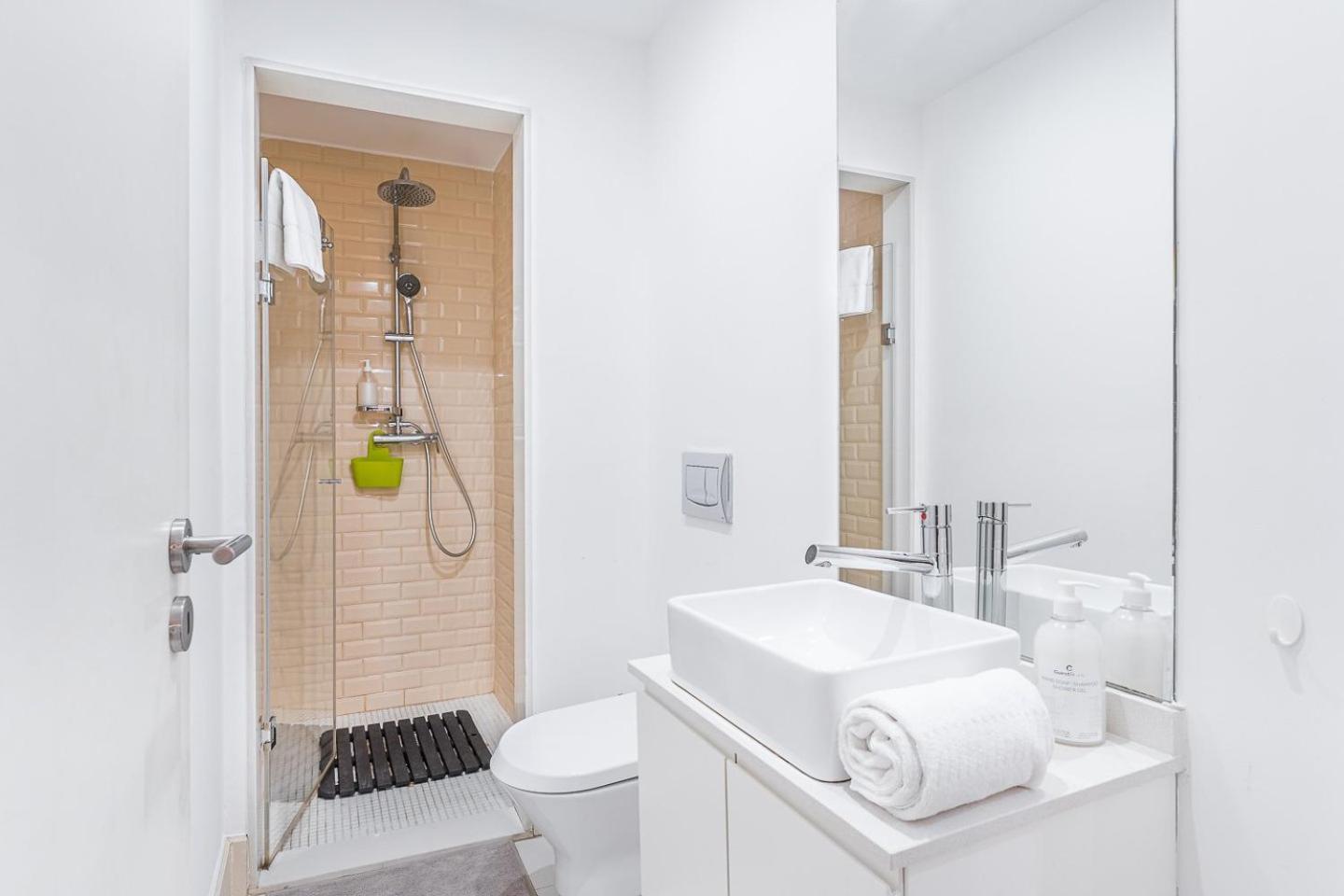 Guestready - Bright Home In The Heart Of Porto Luaran gambar