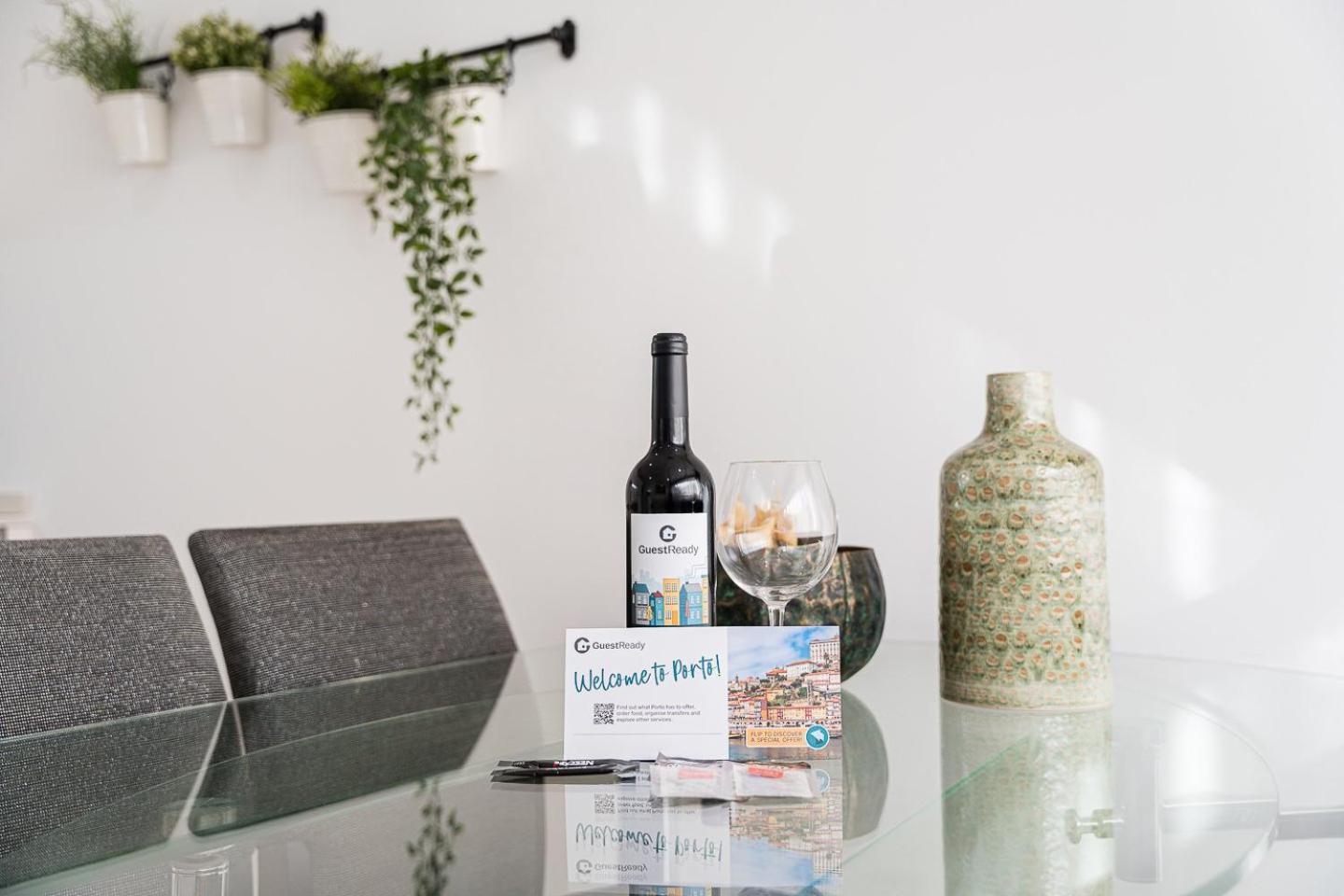 Guestready - Bright Home In The Heart Of Porto Luaran gambar